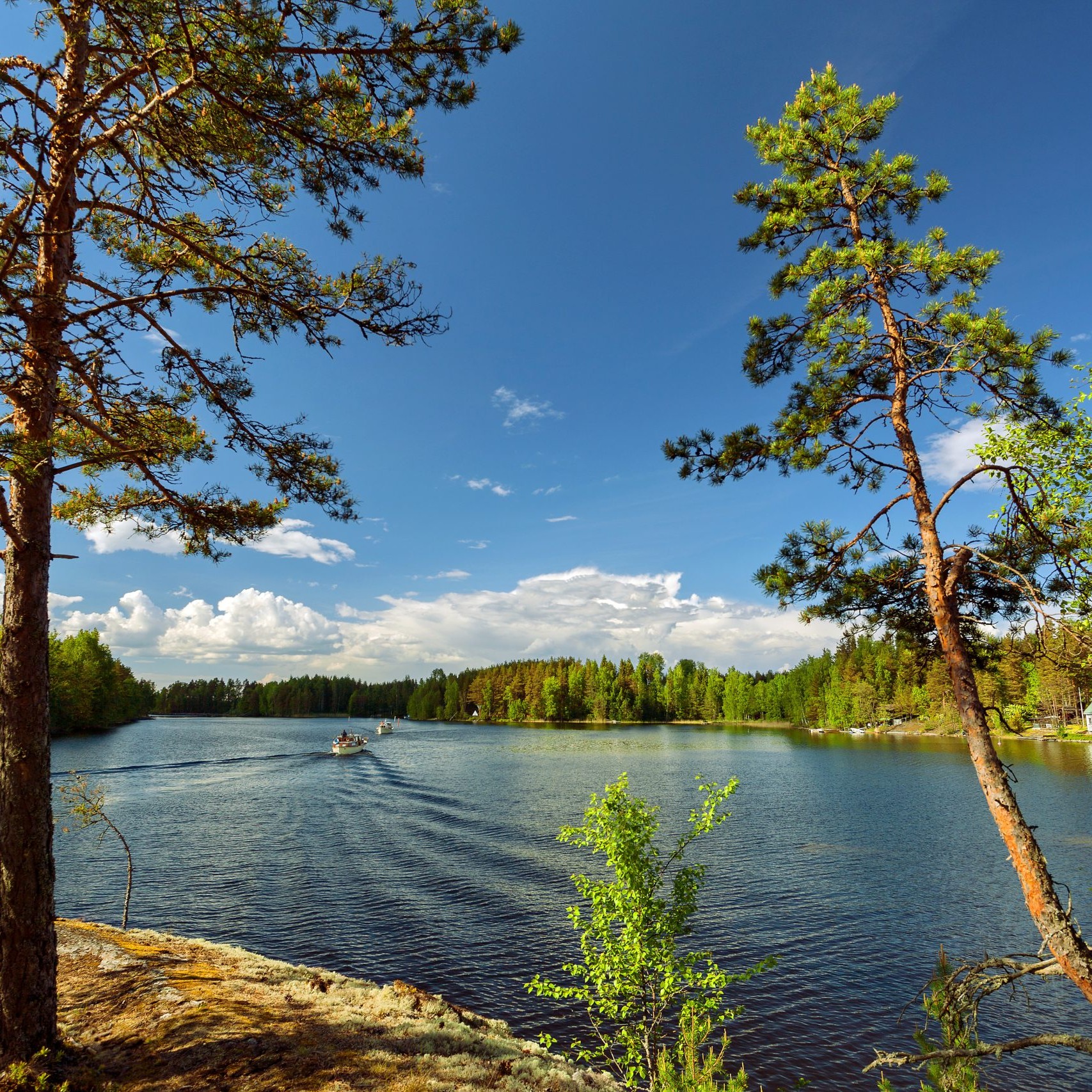Friedliche Gewässer des Saimaa-Sees – ein Spiegelbild der finnischen Natur.