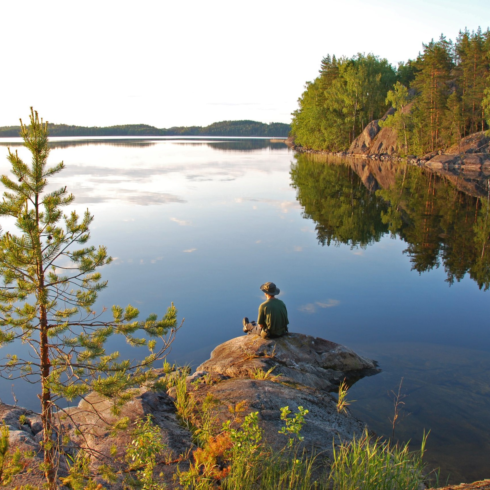 Unberührte Natur rund um den Saimaa-See – Wälder, Wasser und Tierwelt.